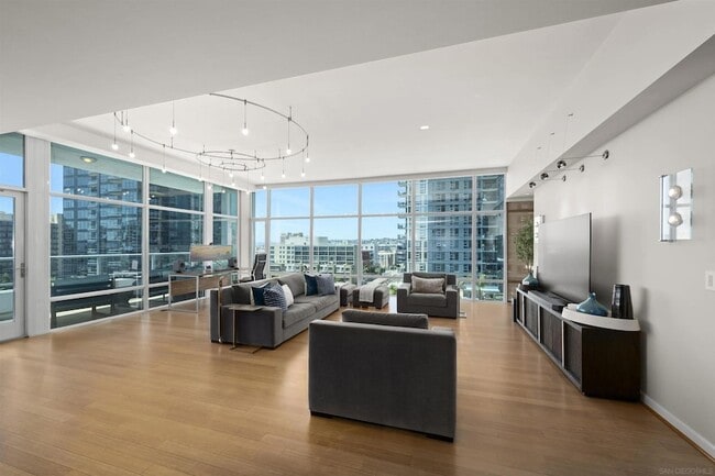 Foto del edificio - 1262 Kettner Blvd