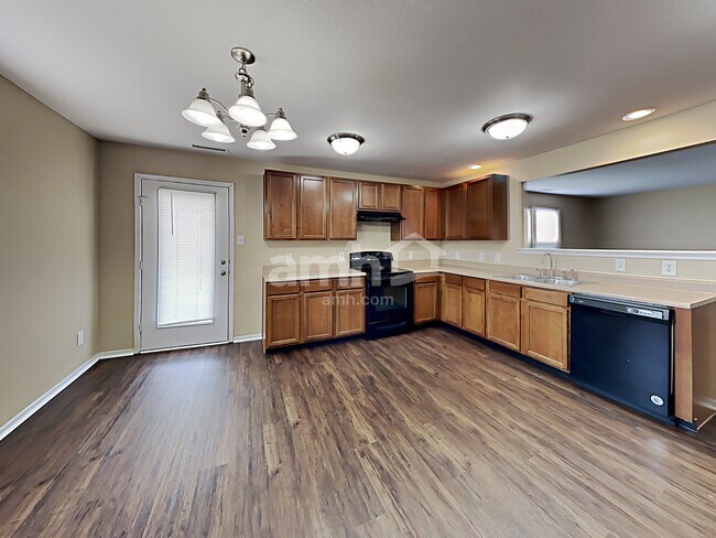 Building Photo - 502 Bourneside Dr