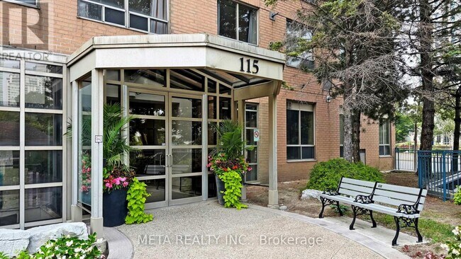 Photo du bâtiment - 115-2115 Omni Dr