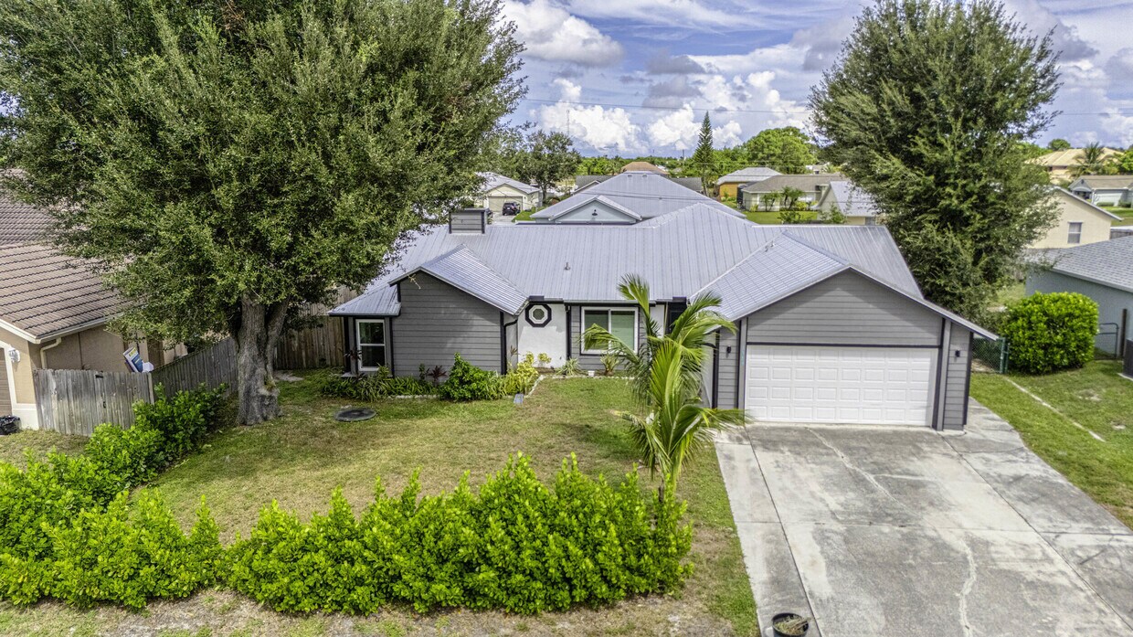 Foto principal - 3989 SW Jarmer Rd