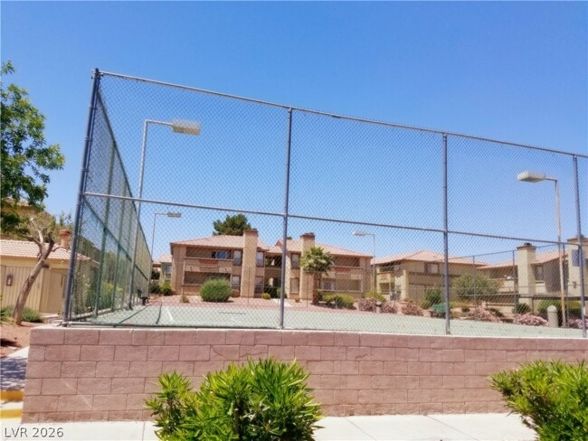 Building Photo - 7200 W Pirates Cove Rd