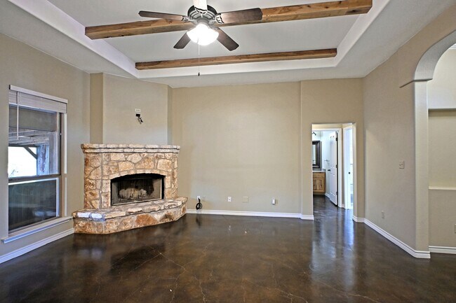 Building Photo - 2223 Sun Chase Blvd