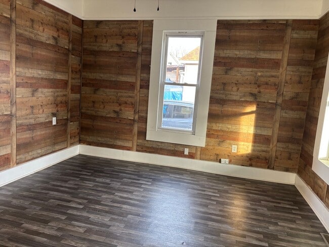 Building Photo - Ideal Location: 4-Bed Home with Big Backyard by Upcoming School