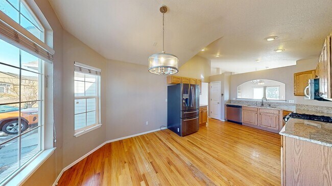 Building Photo - 15738 James Gate Pl