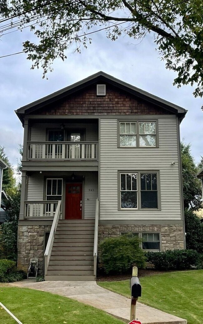 Foto del edificio - 945 Longley Ave NW