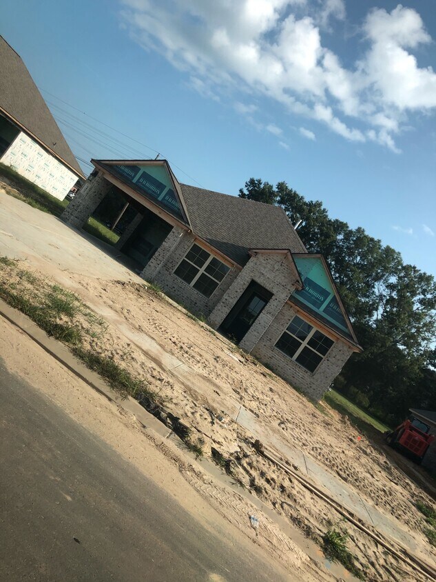 Primary Photo - 5401 Greenridge Ln