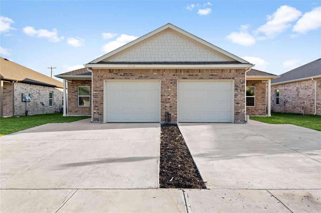 Foto principal - 2708 Ginger Ct