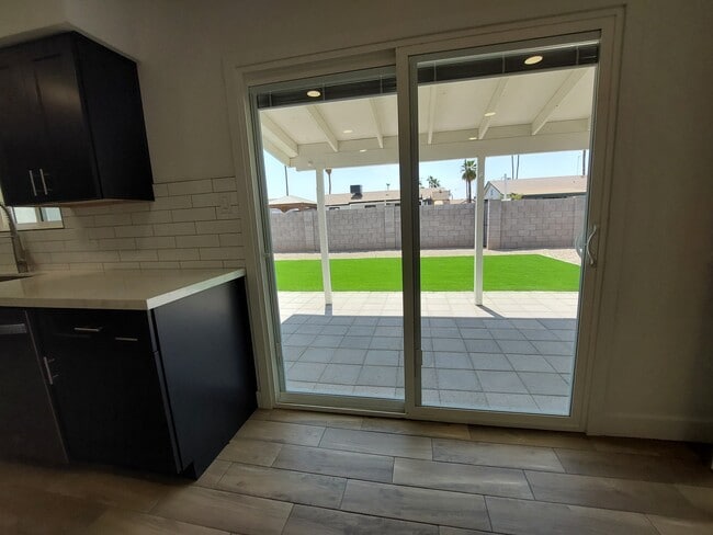 Arcadia Doors to Backyard - 1233 W Manhatton Dr