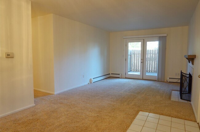 Building Photo - Cozy 2 bedroom 1 bath condo for rent right in Niwot at Cottonwood Park!