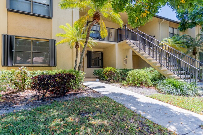 Building Photo - 1272 S Military Trail