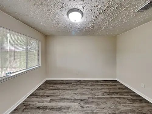 Foto del edificio - 2622 Broomsedge Dr