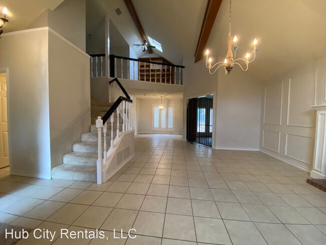 Foto del edificio - 3 br, 2.5 bath House - 7616 Utica
