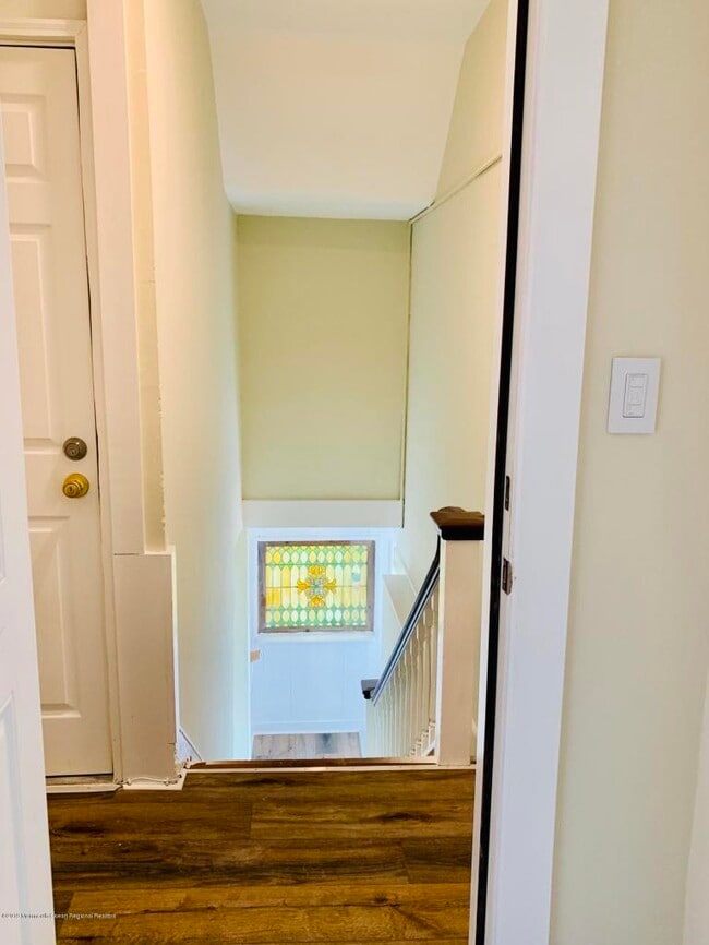 Entry Stairs - 415 Sunset Ave