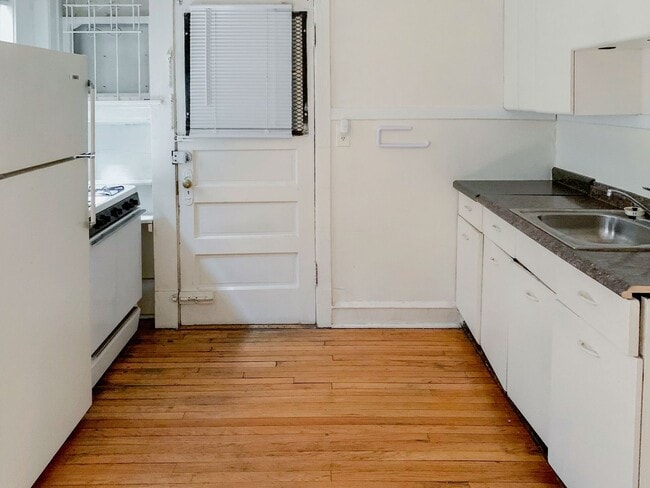 Foto del edificio - 632 W Arlington Pl