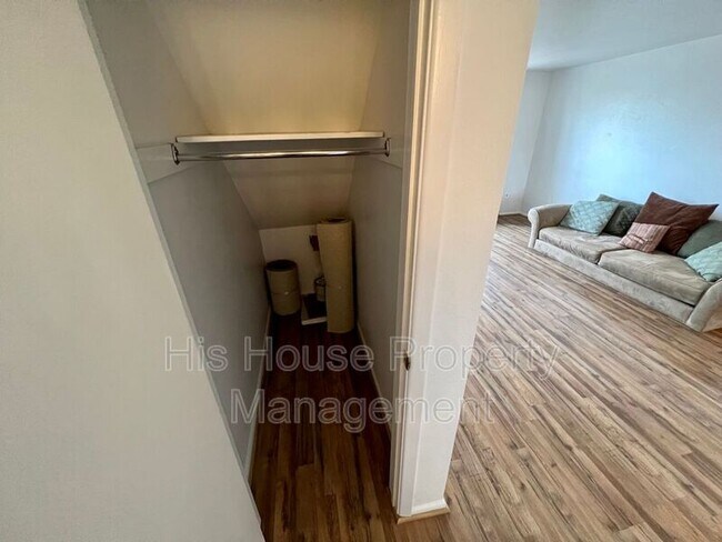 Foto del edificio - 215 Chestnut St