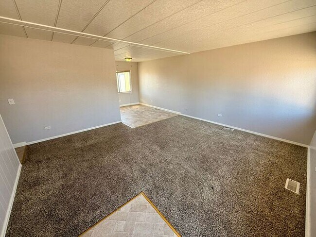 Foto del edificio - Large 3 Bedroom, 1 Bath Ranch Style Home in South Loveland, CO