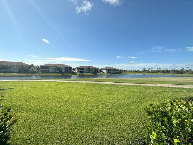 Building Photo - 14040 Heritage Landing Blvd
