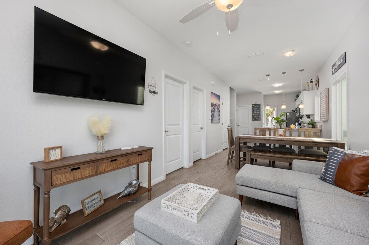 Foto principal - 106 Las Joyas Blvd