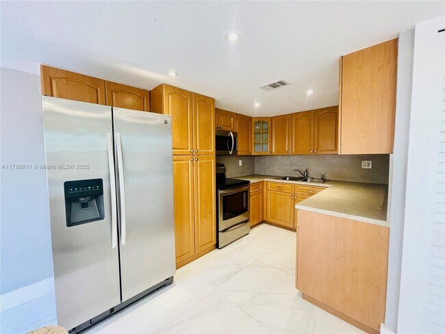 Foto del edificio - 11325 SW 9th Ct