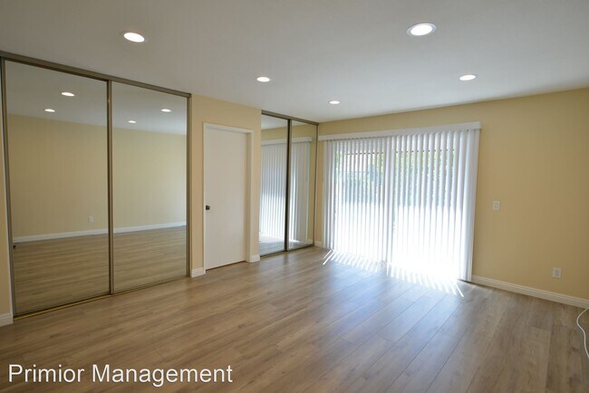 Building Photo - 902 Clear Creek Canyon Dr