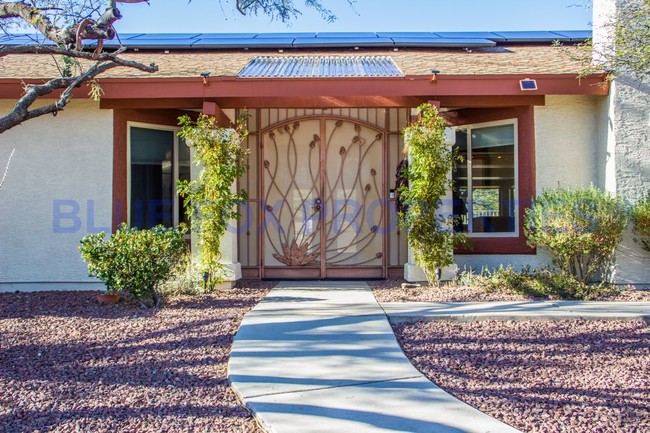 Building Photo - 10301 E Kaibito Pl