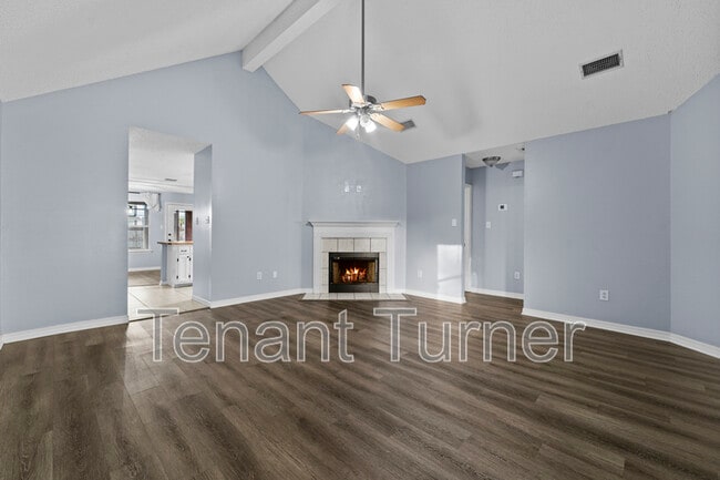 Building Photo - 13300 St Martin Dr