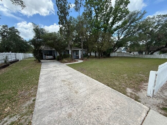 Building Photo - 5305 Whiteway Dr