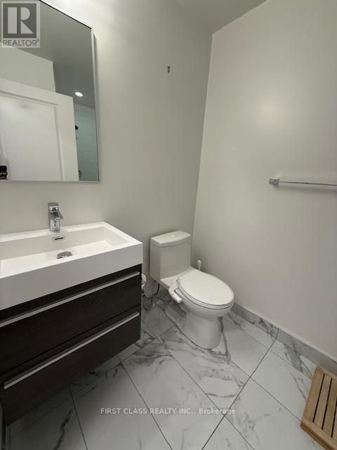 Building Photo - 10 Rouge Valley Dr W