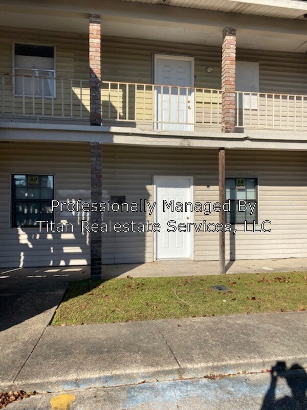 Building Photo - 815 Martin Luther King Jr Dr