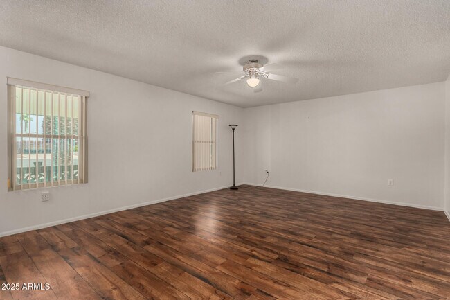 Foto del edificio - 16828 N 108th Ave