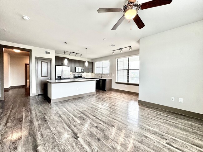 Foto del edificio - 5454 Washington Ave