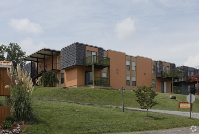Building Photo - Stoneview Homes
