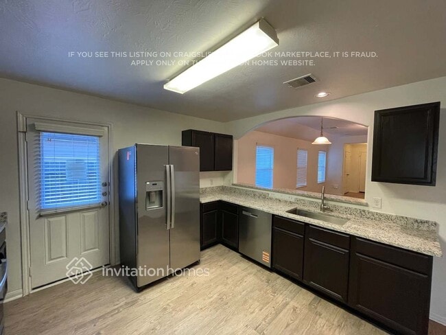 Foto del edificio - 18811 N Lyford Dr