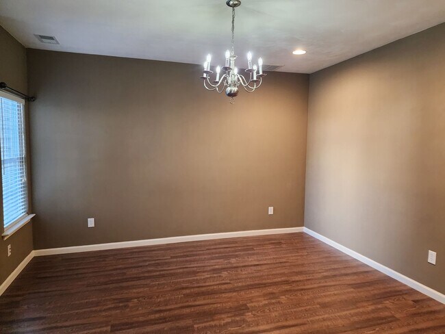 Foto del edificio - Beautiful Luxury Townhome in New Kent County