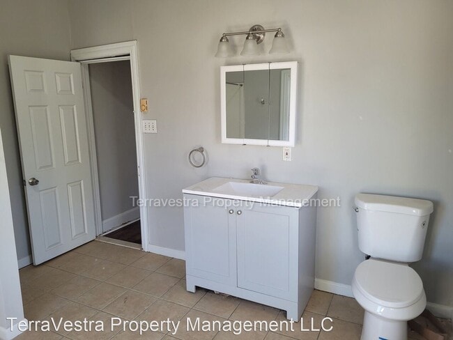 Building Photo - 4 br, 1 bath House - 98 Penn Street