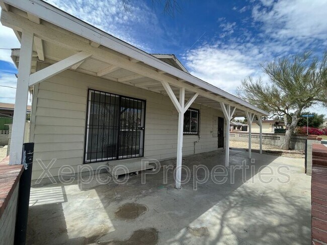 Foto del edificio - 66239 Desert View Ave