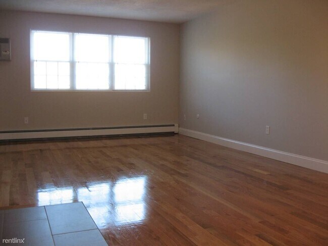 Foto del edificio - 559 Willard St
