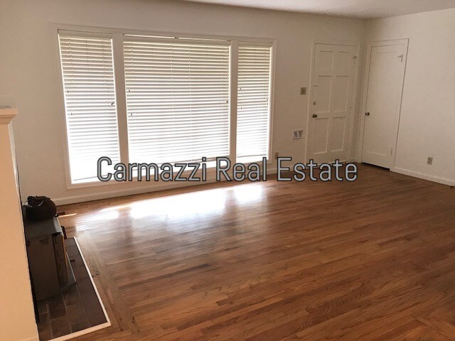 Building Photo - 2750 San Luis Ct