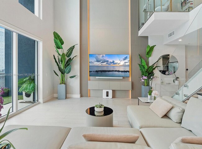 Foto del edificio - 60 SW 13th St