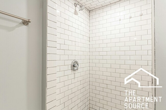 Foto del edificio - 2968 N Ridgeway Ave