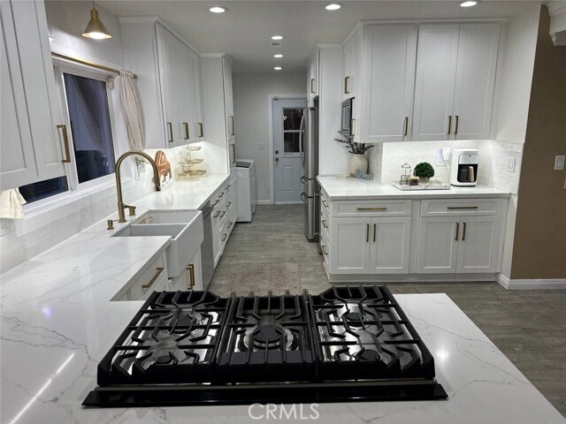 Foto del edificio - 12280 Caladre Ave