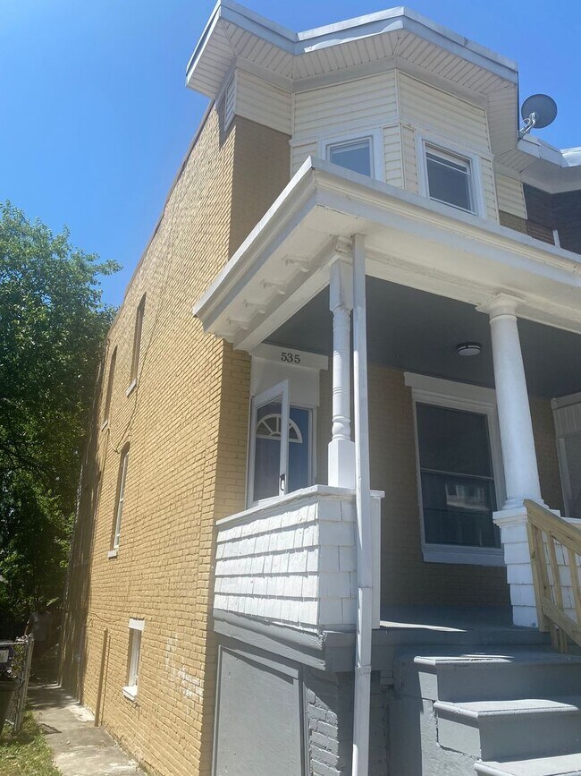 Foto del edificio - 535 Richwood Ave