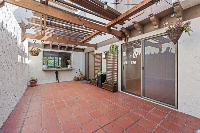 Foto del edificio - 9 Heritage Ct
