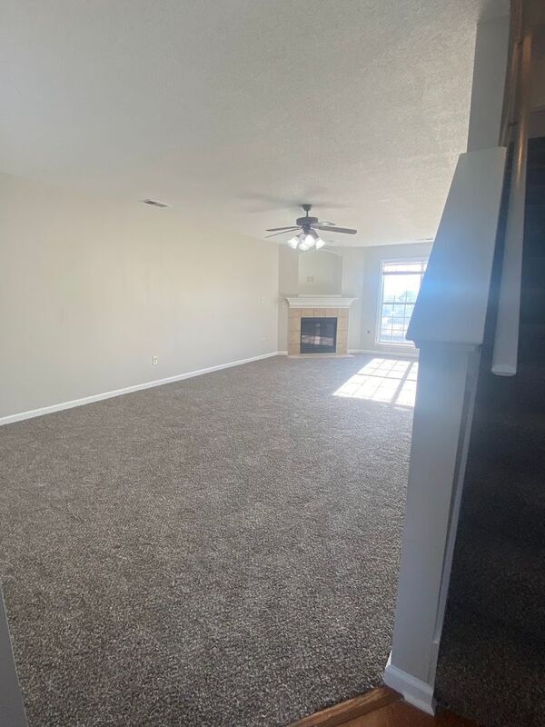 Foto del edificio - 10053 Lynham Cove