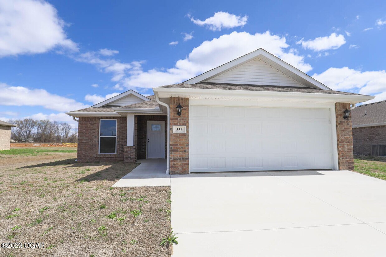 336 Swaden Ln, Oronogo, MO 64855 Condo for Rent in Oronogo, MO