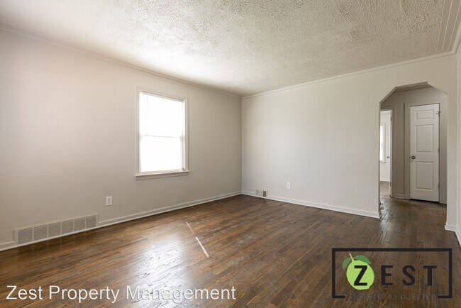 Building Photo - 3 br, 1 bath House - 15327 Marlowe Street