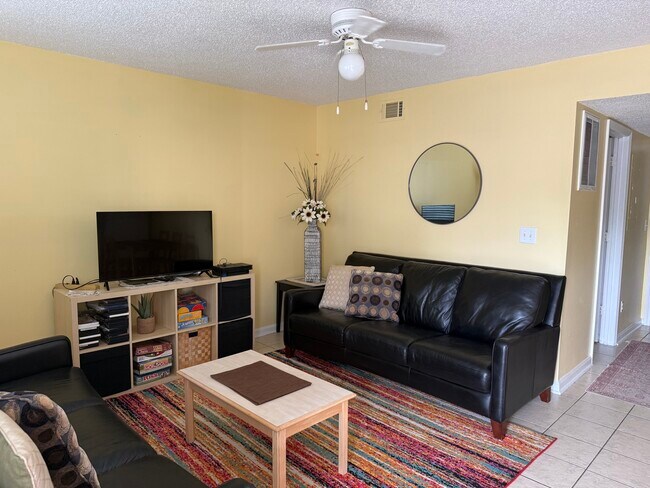 Foto del edificio - 4150 Horseshoe Rd N