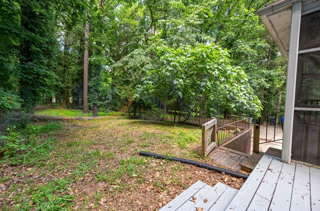 Building Photo - Your Perfect Blend of Space, Comfort, and ...