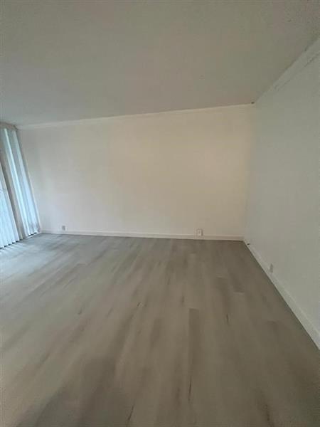 Foto del edificio - 901 N Birch Rd