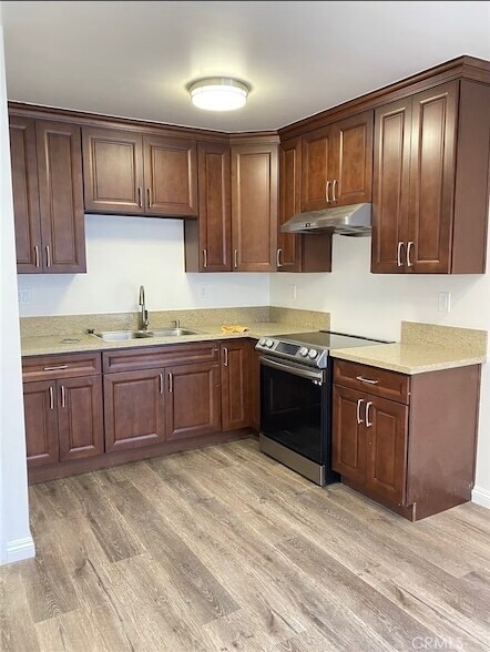 Foto del edificio - 5828 1/2 N Vista Street Unit